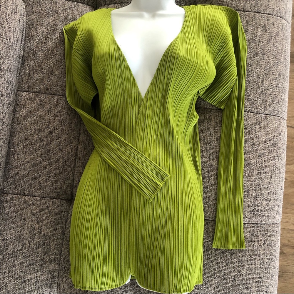 Green cardigan by Issey Miyake